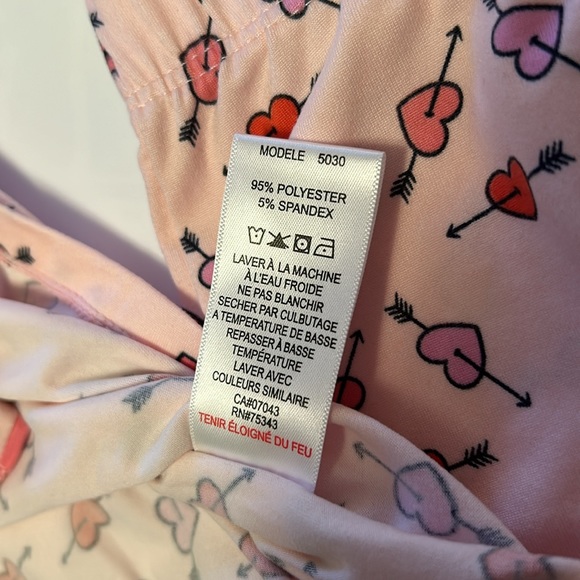 FABULOUS 2 pc Valentines Hearts pajama set Women’s Large - Picture 13 of 13